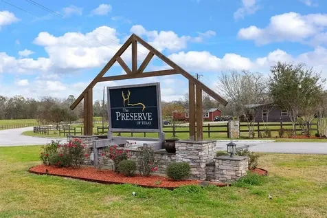 454 Lakeview Drive Cleveland TX 77327