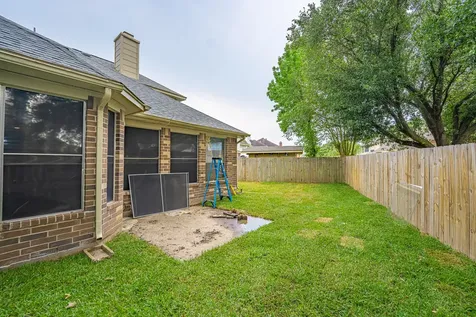 406 N Marathon Way Stafford TX 77477