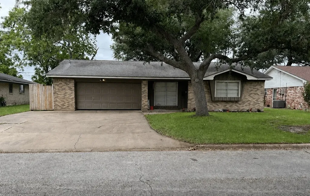 4009 Rice Avenue Bay City TX 77414