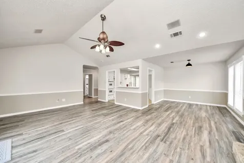 2207 S Belmont Drive Richmond TX 77469