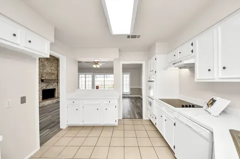 2207 S Belmont Drive Richmond TX 77469