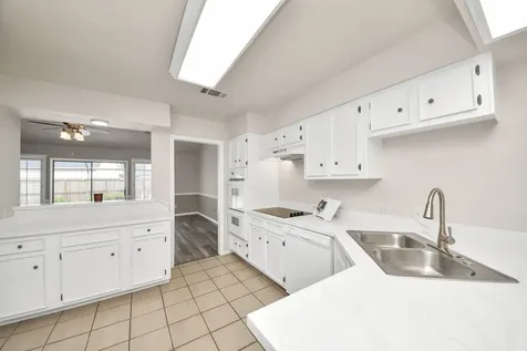 2207 S Belmont Drive Richmond TX 77469