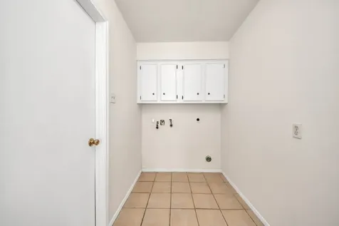 2207 S Belmont Drive Richmond TX 77469