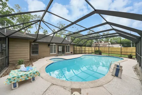 2207 S Belmont Drive Richmond TX 77469