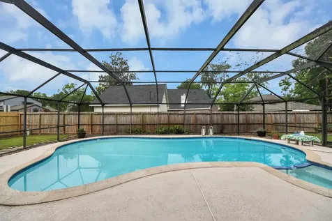2207 S Belmont Drive Richmond TX 77469