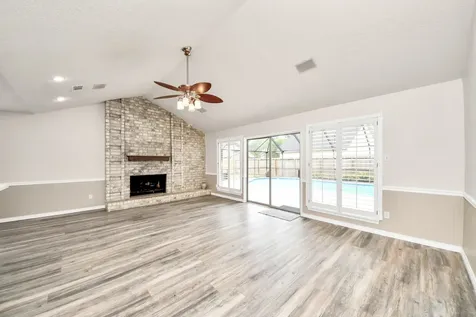 2207 S Belmont Drive Richmond TX 77469