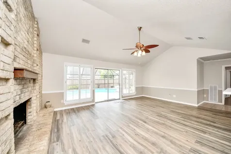 2207 S Belmont Drive Richmond TX 77469