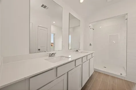 9029 La Pau Lane Houston TX 77051