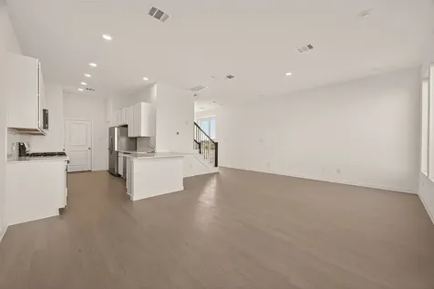 9029 La Pau Lane Houston TX 77051