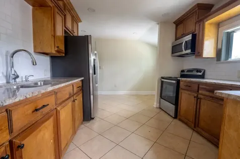 220 Armstrong Street Houston TX 77029
