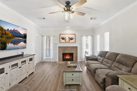 2875 Match Point Lane Friendswood TX 77546