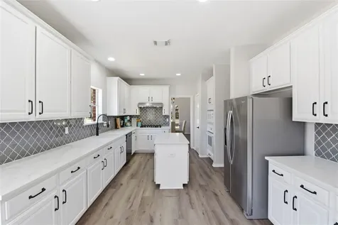 2875 Match Point Lane Friendswood TX 77546