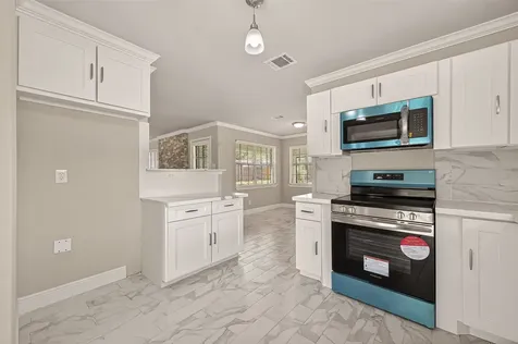 1102 Belaya Lane Houston TX 77090