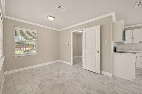 1102 Belaya Lane Houston TX 77090