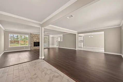 1102 Belaya Lane Houston TX 77090