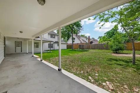 1102 Belaya Lane Houston TX 77090