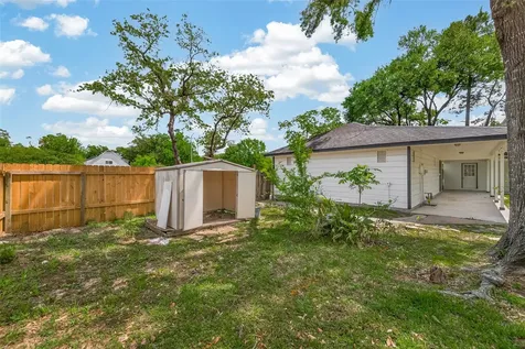 1102 Belaya Lane Houston TX 77090