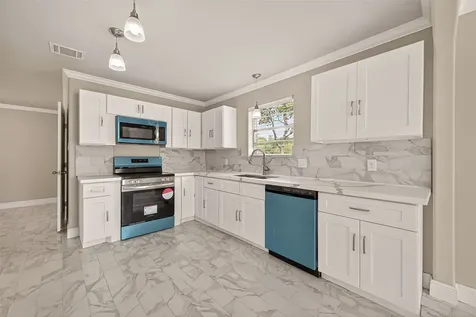 1102 Belaya Lane Houston TX 77090