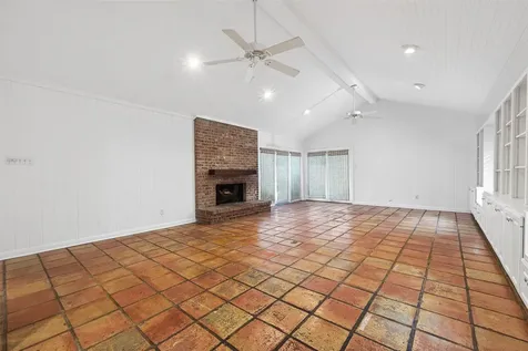 5643 Piping Rock Lane Houston TX 77056