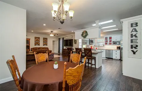 9501 Gene Street Needville TX 77461