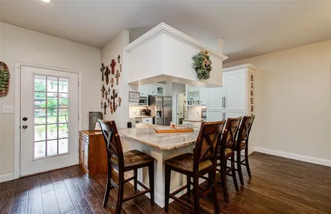 9501 Gene Street Needville TX 77461