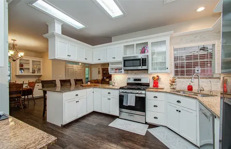 9501 Gene Street Needville TX 77461