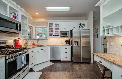 9501 Gene Street Needville TX 77461