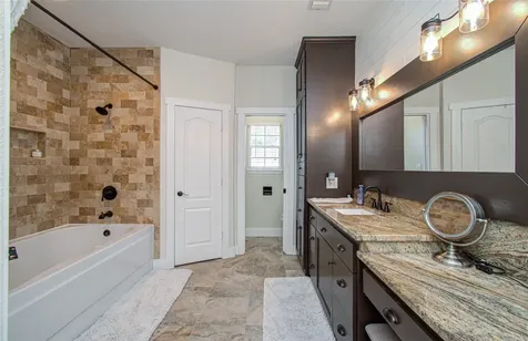 9501 Gene Street Needville TX 77461