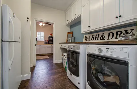 9501 Gene Street Needville TX 77461