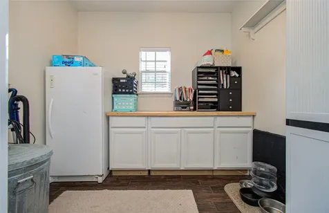 9501 Gene Street Needville TX 77461