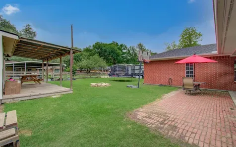 9501 Gene Street Needville TX 77461
