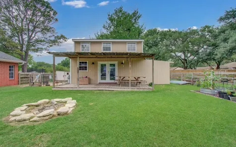 9501 Gene Street Needville TX 77461