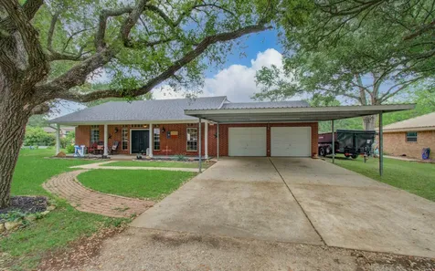 9501 Gene Street Needville TX 77461