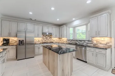 7 Stickley Court The Woodlands TX 77382