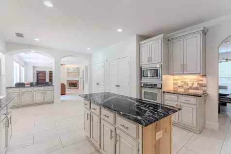 7 Stickley Court The Woodlands TX 77382
