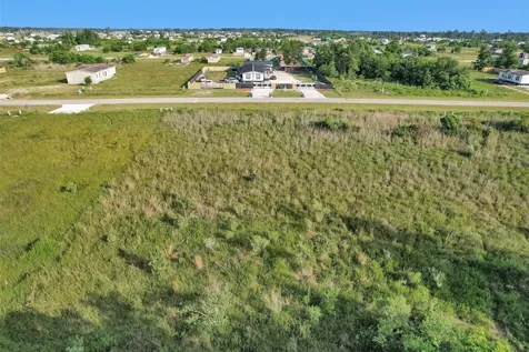 1610 Road 5702 Cleveland TX 77327