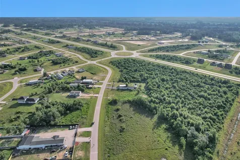 1610 Road 5702 Cleveland TX 77327