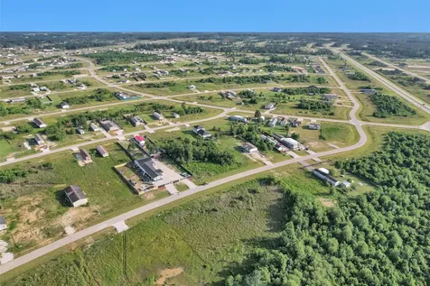 1610 Road 5702 Cleveland TX 77327