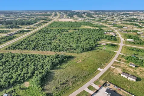 1610 Road 5702 Cleveland TX 77327
