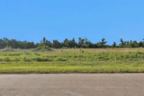 1610 Road 5702 Cleveland TX 77327