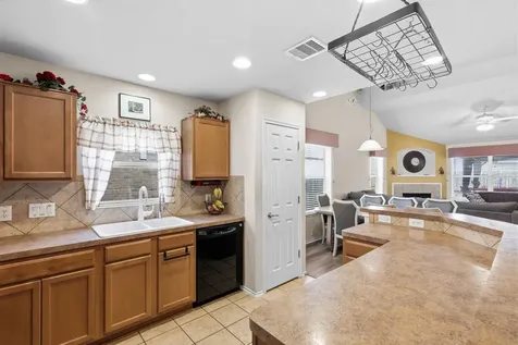 2712 Woodspring Acres Drive Houston TX 77345