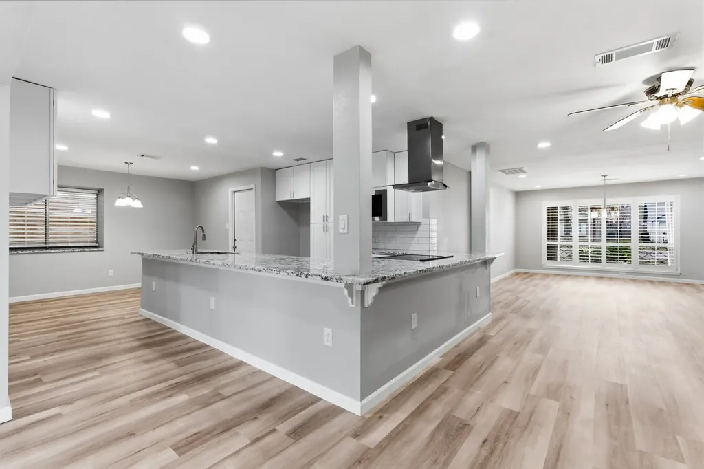 1620 Beachcomber Lane Houston TX 77062
