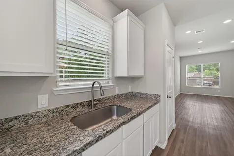708 Crystal River Road Conroe TX 77316