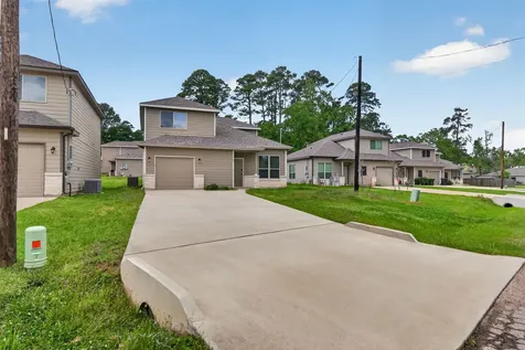 708 Crystal River Road Conroe TX 77316