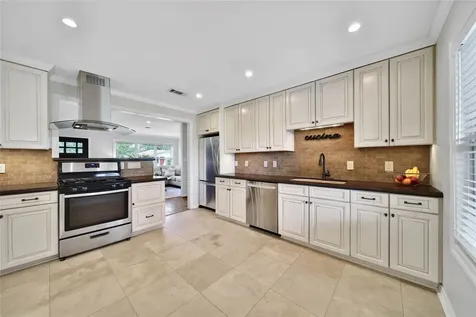 1771 De Milo Drive Houston TX 77018