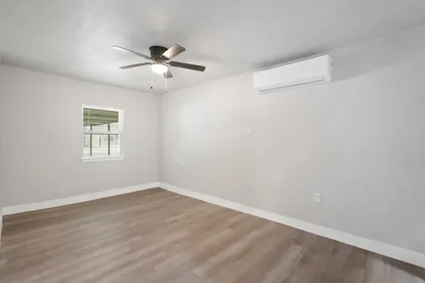 5966 Doulton Drive Houston TX 77033