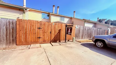 1927 Country Village Boulevard B Humble TX 77338