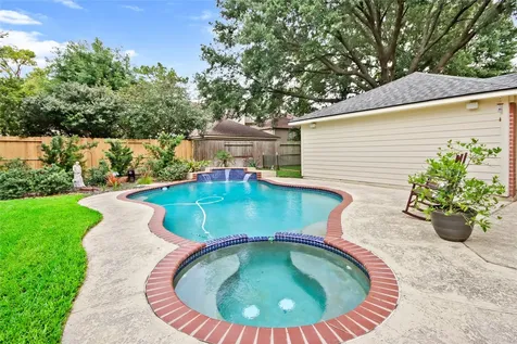 10510 Pearl Drive Houston TX 77064