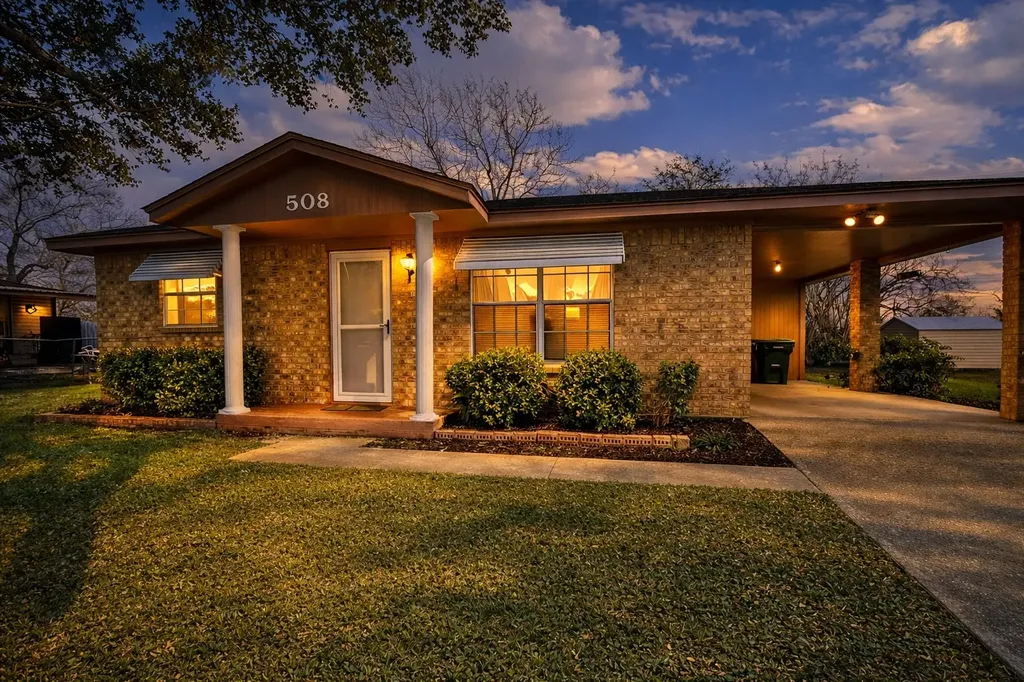 508 Mahan Street Wharton TX 77488