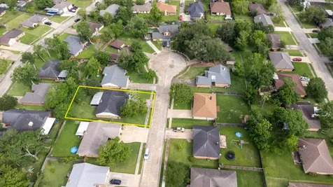67 Sweetgum Court Lake Jackson TX 77566